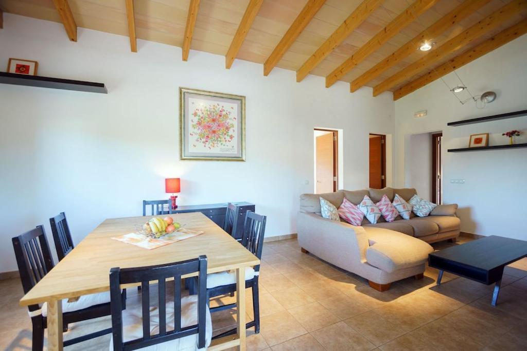 Antonia, Villa Pollença